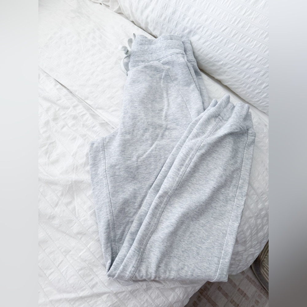 Lululemon Joggers Heather Gray Regular Length Size 0 XXS-XS